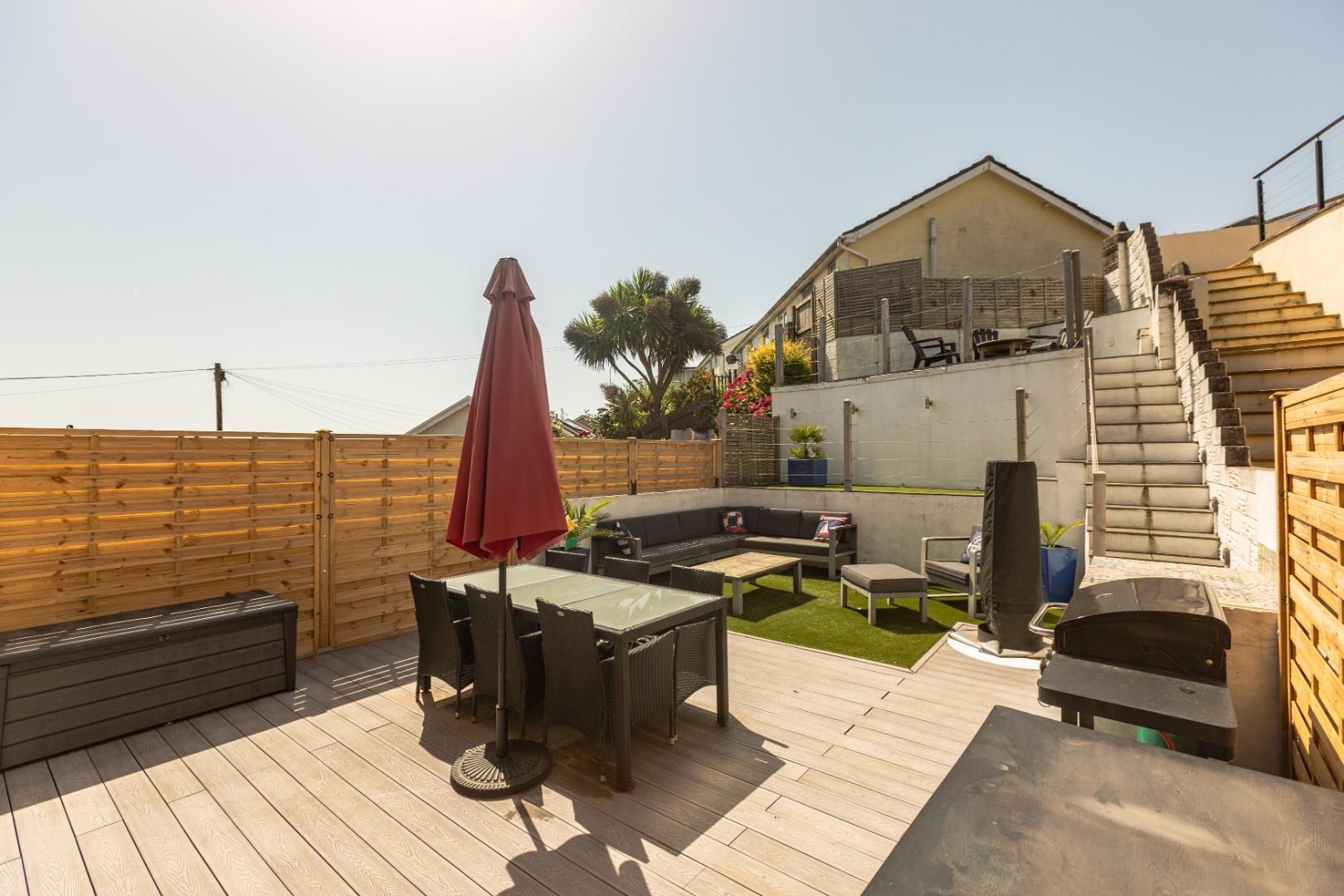 Plunch Lane, Mumbles, Swansea, SA3 4JE